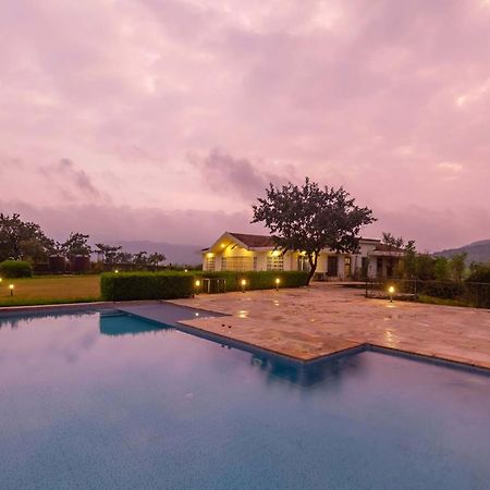 Stayvista'S Shivom Villa 12 - A Serene Escape With Views Of The Valley And Lake Lonavala Eksteriør bilde