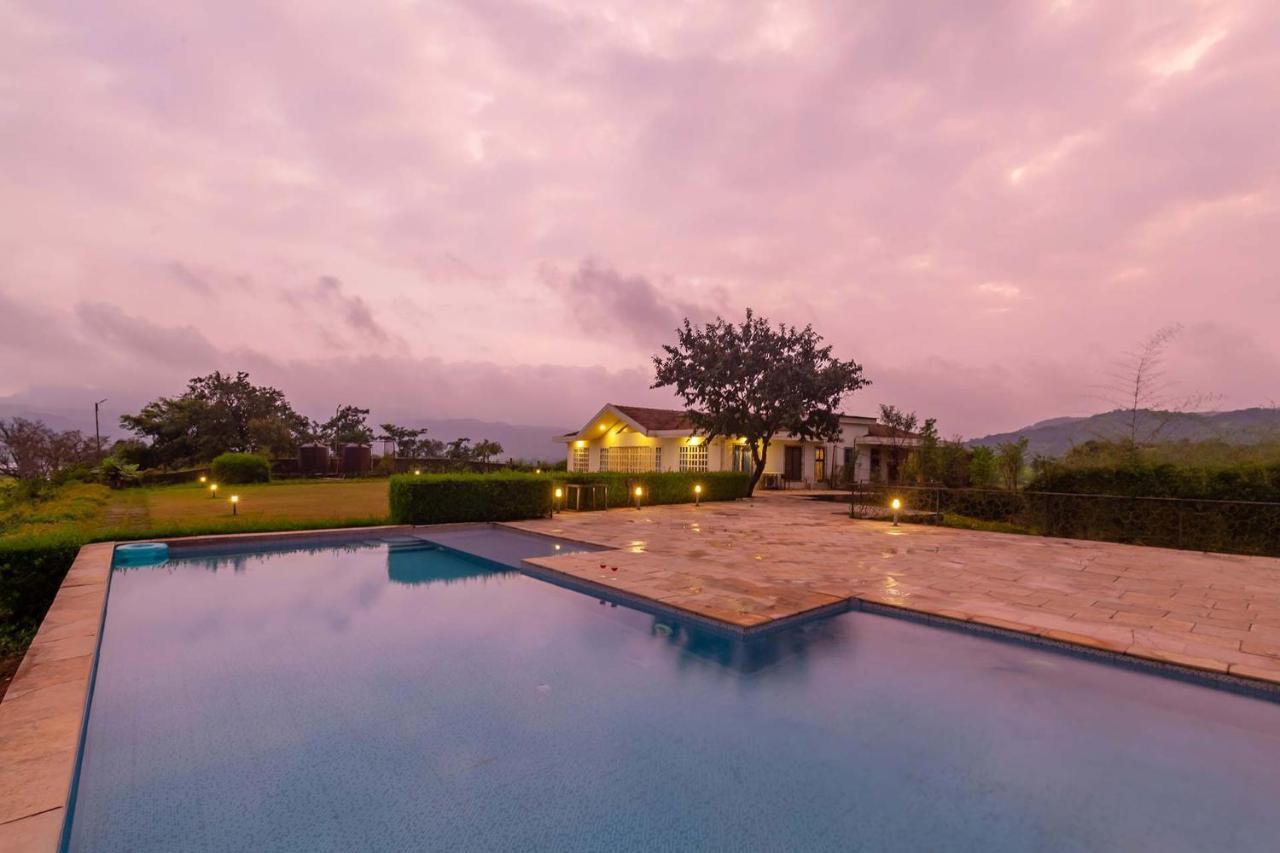 Stayvista'S Shivom Villa 12 - A Serene Escape With Views Of The Valley And Lake Lonavala Eksteriør bilde