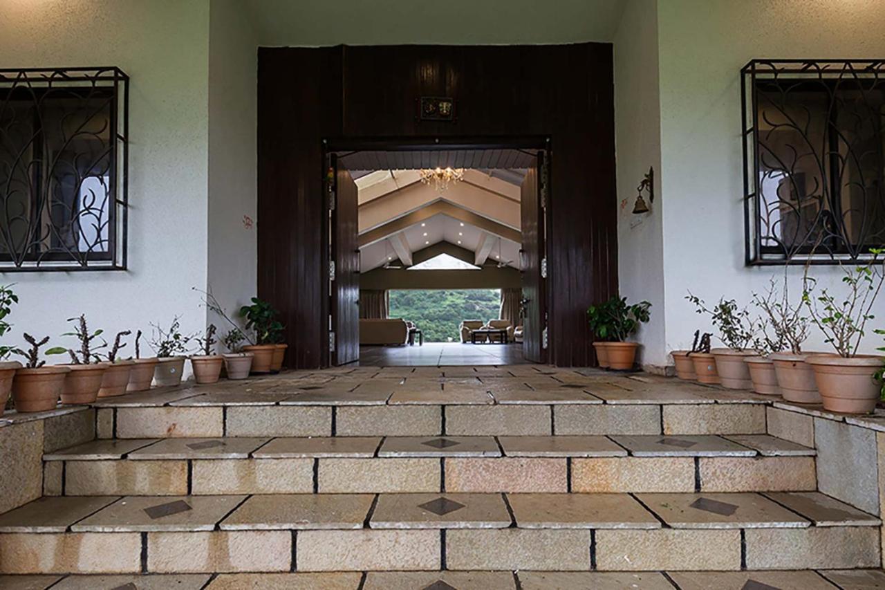 Stayvista'S Shivom Villa 12 - A Serene Escape With Views Of The Valley And Lake Lonavala Eksteriør bilde