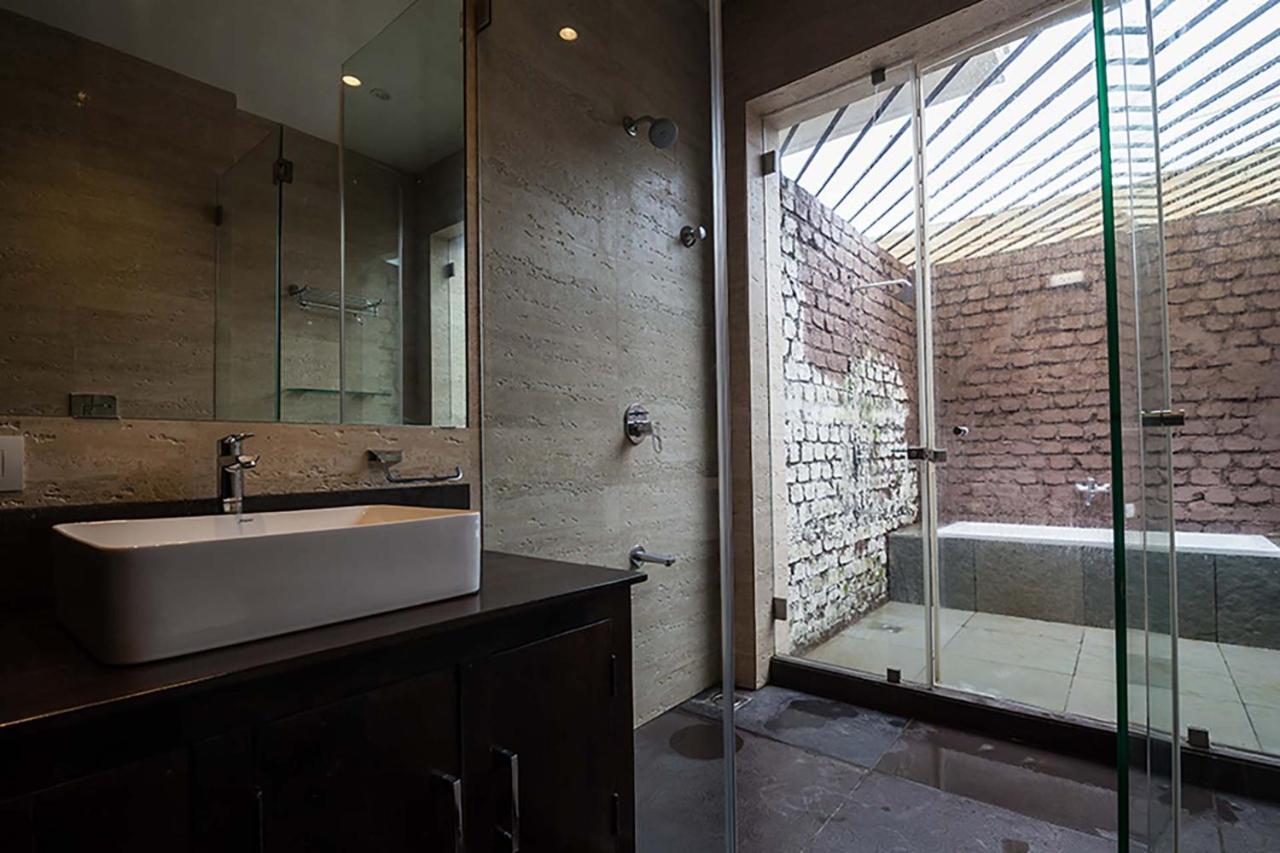 Stayvista'S Shivom Villa 12 - A Serene Escape With Views Of The Valley And Lake Lonavala Eksteriør bilde