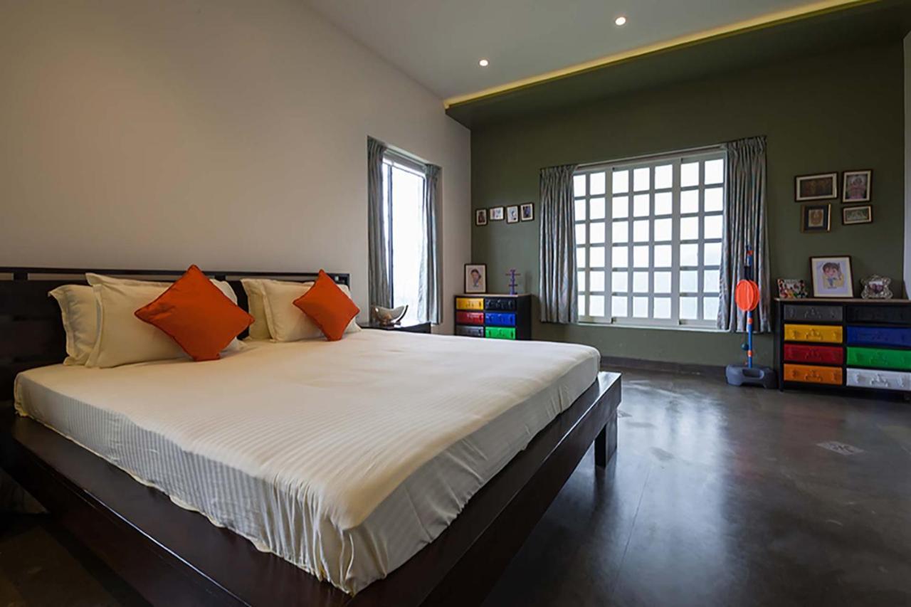 Stayvista'S Shivom Villa 12 - A Serene Escape With Views Of The Valley And Lake Lonavala Eksteriør bilde